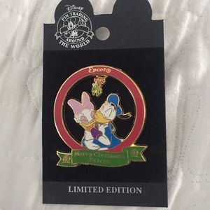 New Disneyworld  Limited Edition Collectors Pin